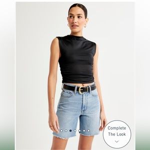 Abercrombie & Fitch High Rise 7 Inch Dad Short